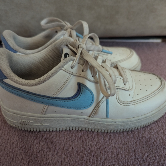 Nike Air Force 1 Low '07 LV8 82 Double Swoosh - Picture 2 of 10